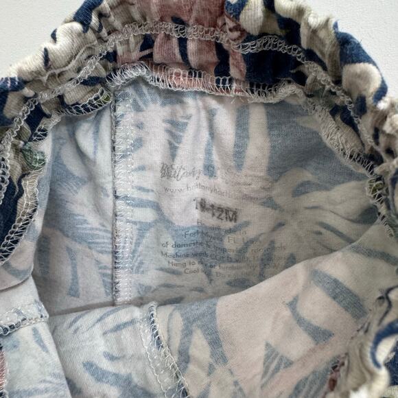 Brittany Hart Designs Sloth & Monstera Leaf Short Sleeve Shirt & Shorts Set 9-12 - Picture 5 of 5